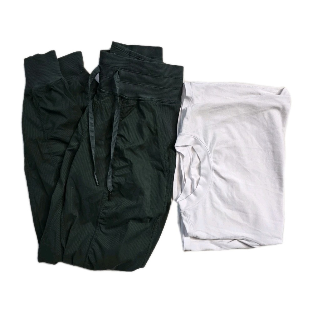 Lululemon Women's Green Joggers Tshirt Lot Of 2 Size‎ 0
